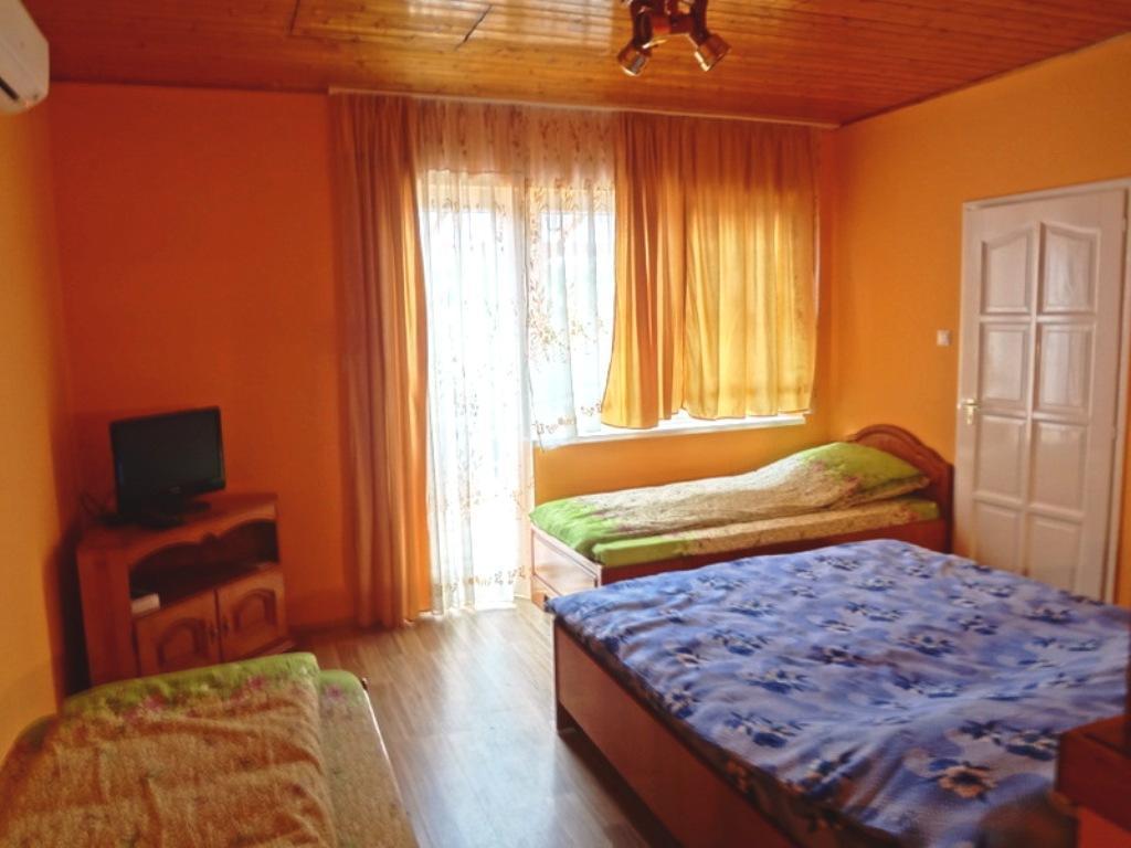 Horvath Apartmanhaz Oroshaza Exterior photo