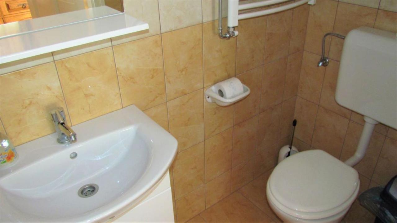 Horvath Apartmanhaz Oroshaza Exterior photo